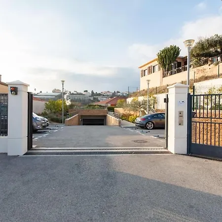 L8 Calm, Panoramic Sea View Withterrace, Parking & Ac *