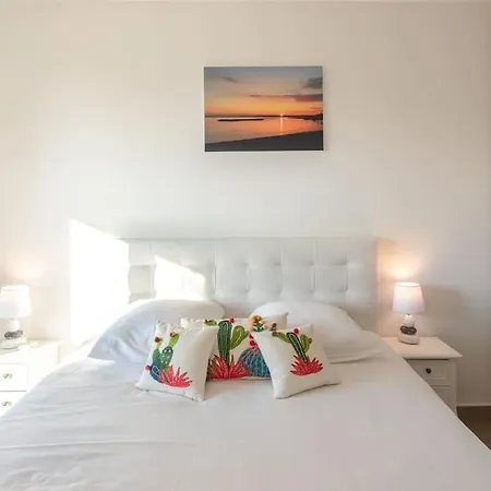 L8 Calm, Panoramic Sea View Withterrace, Parking & Ac Saint-Laurent-du-Var