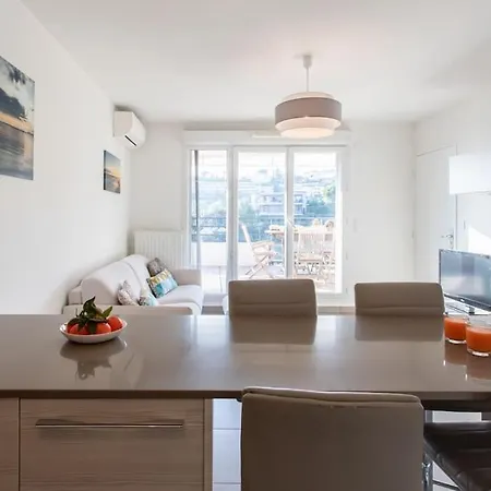 L8 Calm, Panoramic Sea View Withterrace, Parking & Ac *